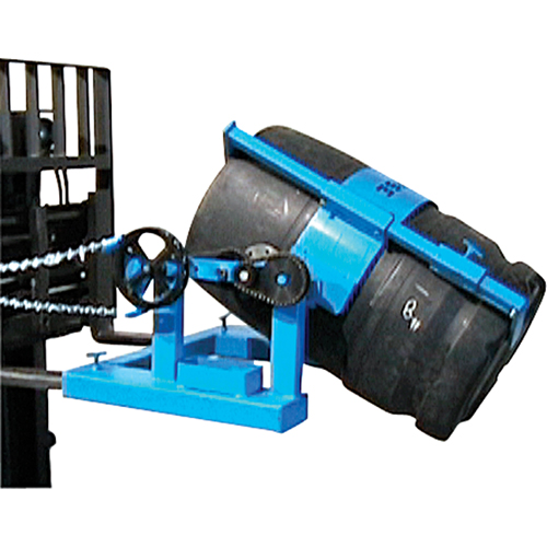 Leveur de baril pour chariot &eacute;l&eacute;vateur, Baril de 55 gal. US (45 gal. imp.), Capacit&eacute; 1500 lb/680 kg Pathway Supply LP