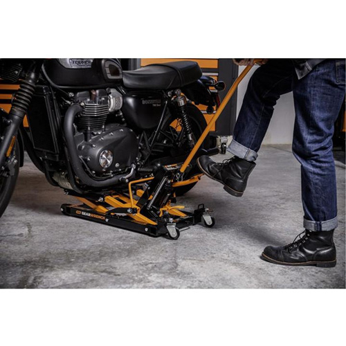 Cric pour VTT et motos, 0,75 tonnes Capacit&eacute;, 4-2/3" Abaiss&eacute;e, 14-1/2" &eacute;lev&eacute;e, Hydraulique &agrave; main Pathway Supply LP