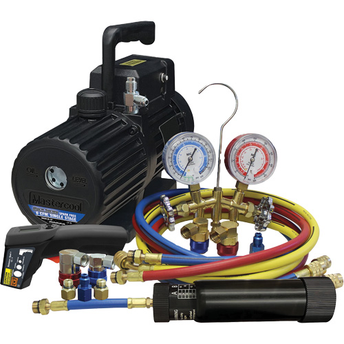 Ensemble combin&eacute; d&eacute;vacuation et de chargement pour R134a/R1234yf? Pathway Supply LP
