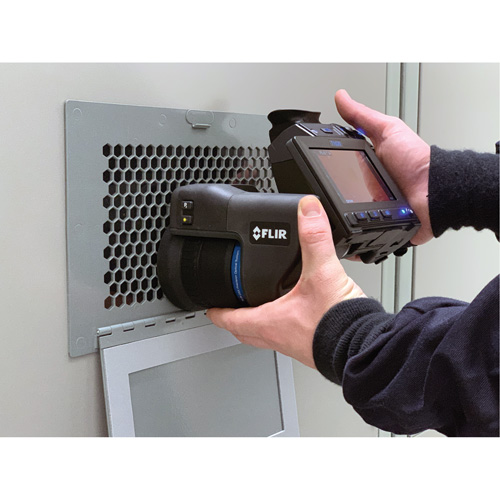 Cam&eacute;ra d'imagerie thermique T1010 HD avec objectif de 28°, 800 x 480 pixels, -40° - 650°C (-40° - 1202°F), 25 mK Pathway Supply LP
