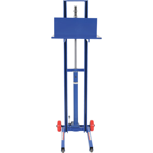Gerbeur hydraulique &agrave; plateforme, M&eacute;canisme Pompe au pied, Capacit&eacute; de 400 lb, Levage max de 51-1/8" Pathway Supply LP