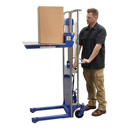 Gerbeur Hefti-Lift, M&eacute;canisme Pompe au pied, Capacit&eacute; de 880 lb, Levage max de 59" Pathway Supply LP