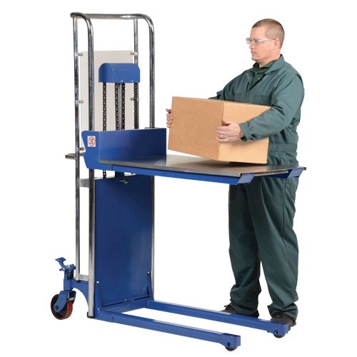 Gerbeur Hefti-Lift, M&eacute;canisme Pompe au pied, Capacit&eacute; de 300 lb, Levage max de 59" Pathway Supply LP