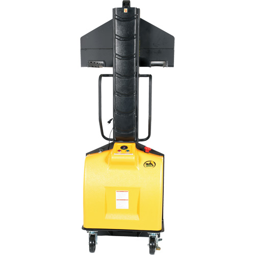 Gerbeur motoris&eacute; avec m&acirc;t &eacute;troit, Fonctionnement &eacute;lectrique, Capacit&eacute; 1500 lb, Lev&eacute;e max 63" Pathway Supply LP