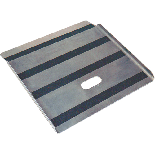 Rampes en aluminium pour trottoir, 750 lb Capacit&eacute;, 27" la x 27" lo Pathway Supply LP