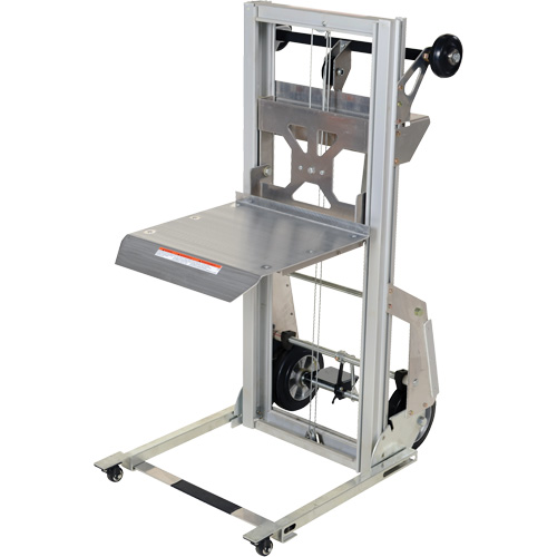 Appareil de levage portatif en aluminium, M&eacute;canisme Pompe au pied, Capacit&eacute; de 200 lb, Levage max de 61" Pathway Supply LP
