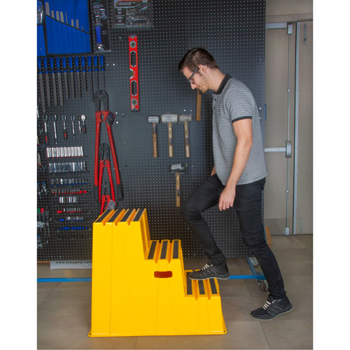 Industrial Step Stool, 3 Steps, 34-13/16" x 22-7/16" x 28-1/2" High Pathway Supply LP