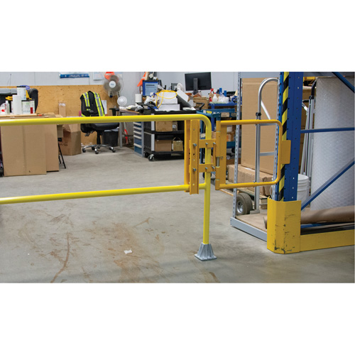 Safety Swing Gate, 21" H x 16" - 26" W Pathway Supply LP