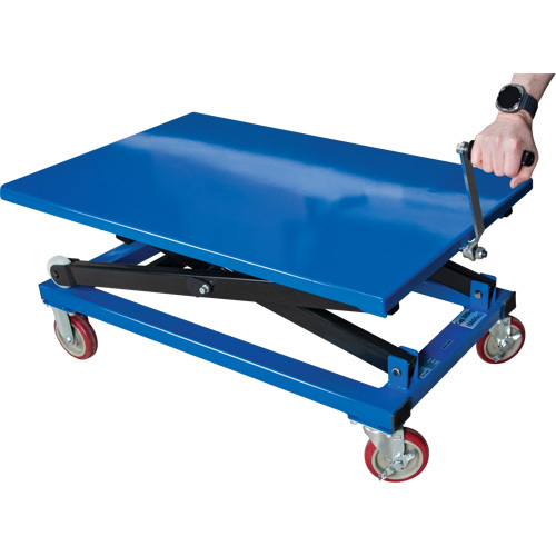 Table &eacute;l&eacute;vatrice manuelle &agrave; ciseaux, 37-3/8" lo x 23-5/8" la, Acier, Capacit&eacute; 660 lb Pathway Supply LP