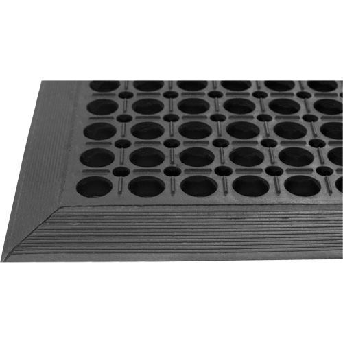 Tapis de s&eacute;rie Competitor, &agrave; fentes, 3' x 5' x 7/8", Noir, Caoutchouc naturel Pathway Supply LP