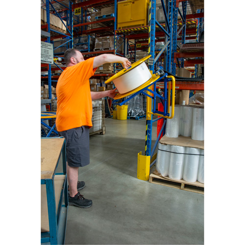 Distributeur de feuillards, Feuillard Polyester/Acier/Polypropyl&egrave;ne, Dia de noyau 16"/8", largeur de rouleau 3"/8"/6" Pathway Supply LP