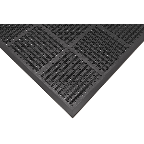 Tapis r&eacute;versible Outfront no 227, Caoutchouc, Grattoir Type, Motif &agrave; fentes, 3' x 6', Noir Pathway Supply LP