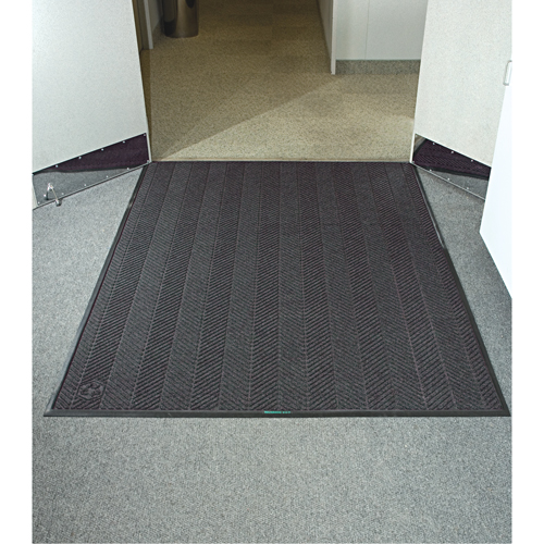 Tapis Waterhog Eco Elite, Essuie-pieds/grattoir, 3' x 5' x 3/8", Cendre grise Pathway Supply LP