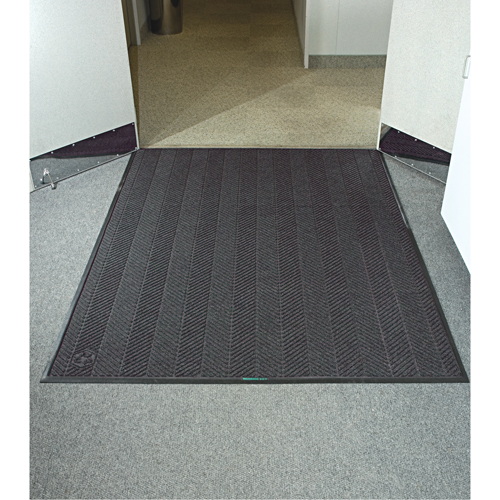 Tapis Waterhog Eco Elite, Essuie-pieds/grattoir, 3' x 8' x 3/8", Cendre grise Pathway Supply LP