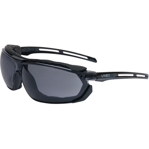 Lunettes de s&eacute;curit&eacute; &eacute;tanches Uvex Tirade, Lentille Grise/fum&eacute;e, Antibu&eacute;e, ANSI Z87+/R&eacute;pond ou surpasse la norme CSA Z94.3 Pathway Supply LP