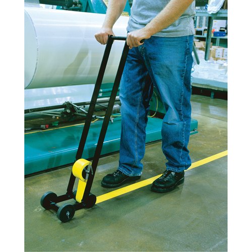 Applicateurs de rubans de sol Pathway Supply LP