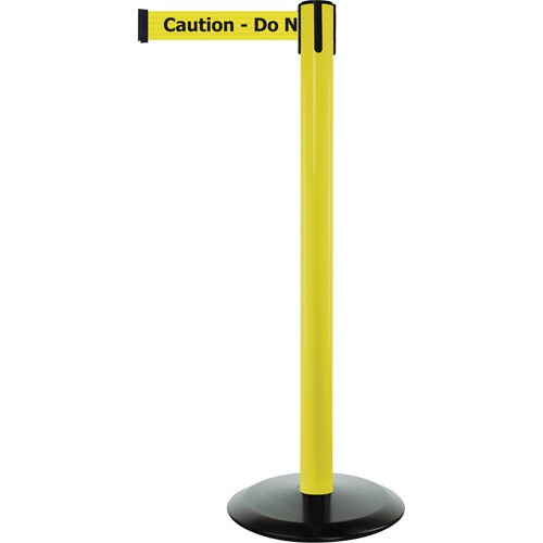 Montant pour syst&egrave;me Advance TensaBarrier, Acier, 36" h, Ruban Noir/Jaune, Longueur du ruban 7,5' Pathway Supply LP