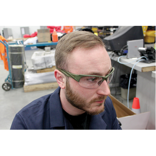 Lunettes de s&eacute;curit&eacute; s&eacute;rie Z2000, Lentille Transparent, Anti-&eacute;gratignures, R&eacute;pond ou surpasse la norme CSA Z94.3 Pathway Supply LP