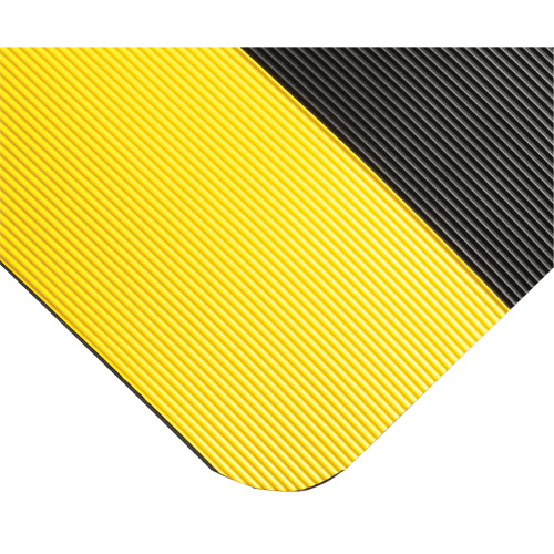 Tapis ondul&eacute; pour tableau de contr&ocirc;le no 702, 3' la x 10' lo, 1/4" &eacute;paisseur, Noir/Jaune, PVC Pathway Supply LP