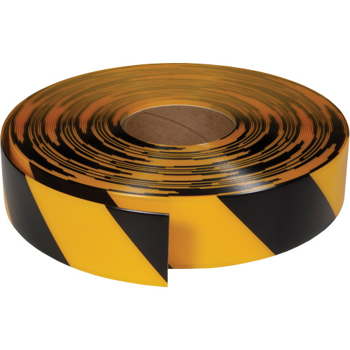 Ruban de marquage tr&egrave;s r&eacute;sistant pour plancher ArmorStripe, 2" x 100', PVC, Noir et jaune Pathway Supply LP