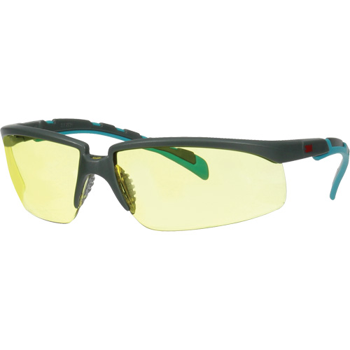 Lunettes de s&eacute;curit&eacute; de la s&eacute;rie Solus 2000, Lentille Ambr&eacute;e, Antibu&eacute;e/Anti-&eacute;gratignures, ANSI Z87+ Pathway Supply LP