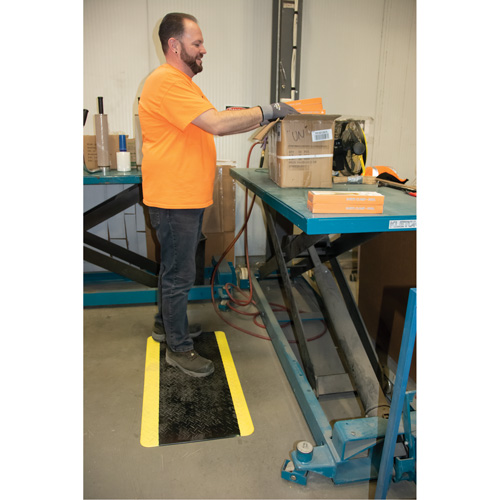 Anti-Fatigue Matting, Diamond, 1-2/3' x 3-1/4' x 3/4", Black/Yellow, Polyurethane Pathway Supply LP