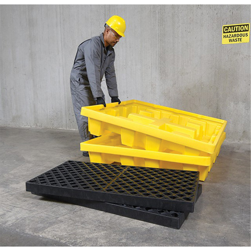 Ultra-Spill Pallet emboitable, 4 barils, Capacit&eacute; de d&eacute;versement 66 gal. US, 51" x 51" x 10" Pathway Supply LP