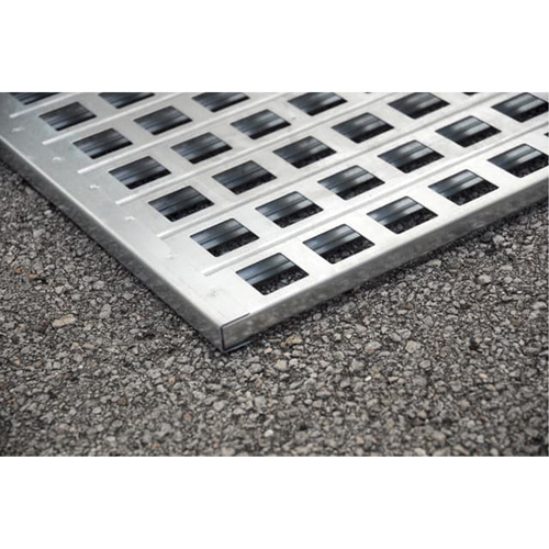 Ultra-Spill Pallet en acier, 4 barils, Capacit&eacute; de d&eacute;versement 68 gal. US, 49,1" x 47,1" x 10,9" Pathway Supply LP