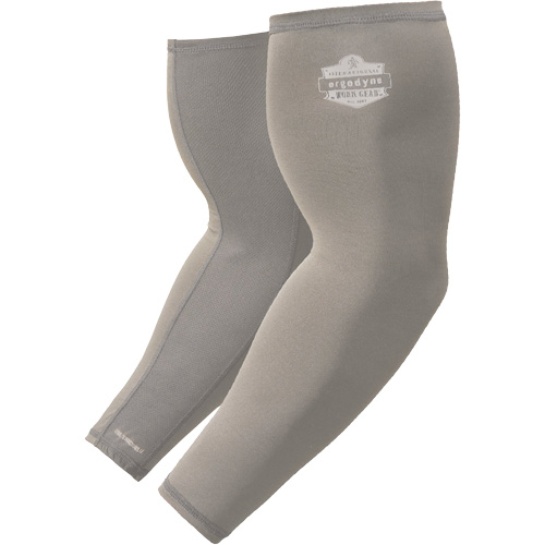Manchons de refroidissement en tricot performant Chill-Its 6690, moyen, Gris Pathway Supply LP