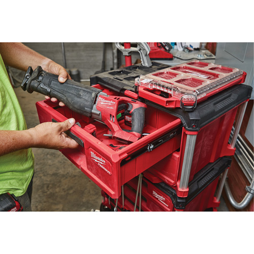 Boîte &agrave; outils avec 2 tiroirs Packout, 16-1/3" x 14-1/3" x 22-1/5", Rouge Pathway Supply LP
