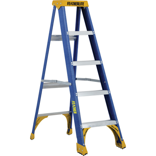 Industrial Duty Stepladders (6300 Series), 5', Fibreglass, 250 lbs. Capacity, Type 1 Pathway Supply LP
