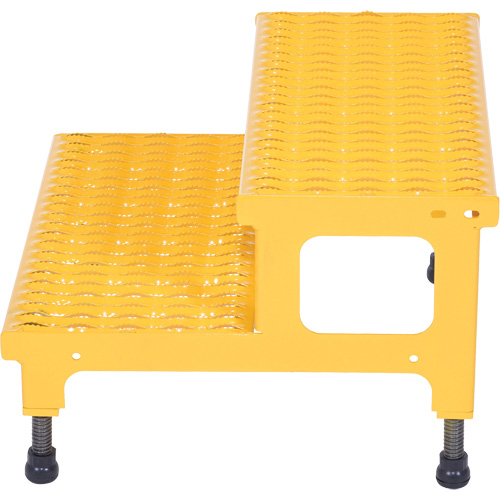 Plate-forme ajustable Step-Mate, 2 marche(s), 23-13/16" la x 22-7/8" lo x 15-1/4" h, Capacit&eacute; 500 lb Pathway Supply LP
