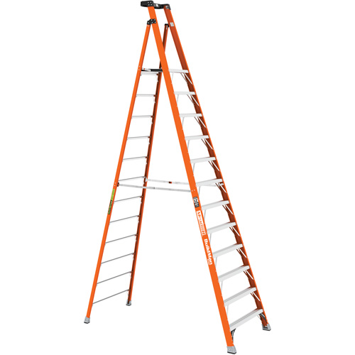 Escabeau avec plateforme Safespace, 12', Cap. De 300 lb Pathway Supply LP