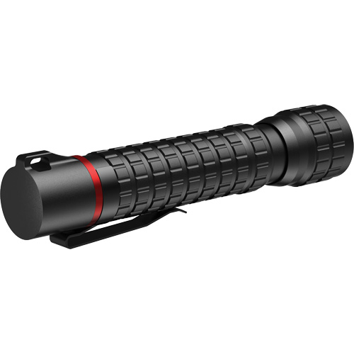 Lampe de poche &eacute;tanche G40R avec mise au point par rotation, DEL, 650 lumens, Piles Rechargeable Pathway Supply LP