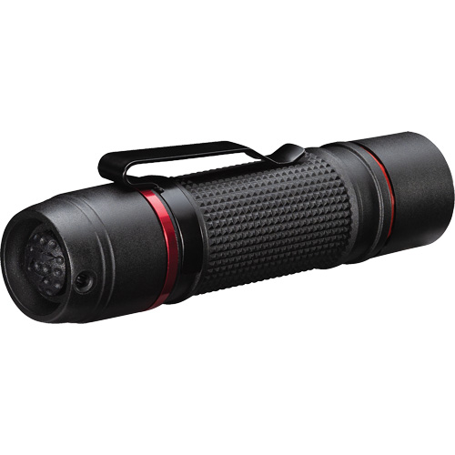 Lampe de poche &agrave; deux modes d'optique PX9, DEL, 750 lumens, Piles AAA Pathway Supply LP