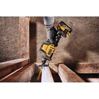 Scie alternative sans fil &agrave; une main Atomic (outil seulement), 20 V, Lithium-ion Bloc-pile, 2800 coups/min Pathway Supply LP