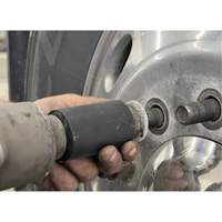 Jeu de douilles hexagonales et h&eacute;licoidales pour &eacute;crous de roue de camion Pathway Supply LP