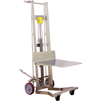 Gerbeur hydraulique &agrave; plateforme, M&eacute;canisme Pompe au pied, Capacit&eacute; de 750 lb, Levage max de 54" Pathway Supply LP