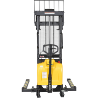Gerbeur pour chariot &eacute;l&eacute;vateur, Fonctionnement &eacute;lectrique, Capacit&eacute; 2000 lb, Lev&eacute;e max 63" Pathway Supply LP