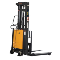 Gerbeur pour chariot &eacute;l&eacute;vateur, Fonctionnement &eacute;lectrique, Capacit&eacute; 2000 lb, Lev&eacute;e max 63" Pathway Supply LP