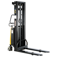 Gerbeur pour chariot &eacute;l&eacute;vateur, Fonctionnement &eacute;lectrique, Capacit&eacute; 2000 lb, Lev&eacute;e max 63" Pathway Supply LP