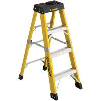 Industrial Heavy-Duty Stepladders (6400 Series), 4', Fibreglass, 300 lbs. Capacity, Type 1A Pathway Supply LP