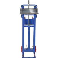 Gerbeur &agrave; plateforme hydraulique, M&eacute;canisme Pompe au pied, Capacit&eacute; de 750 lb, Levage max de 52" Pathway Supply LP
