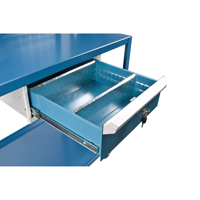 Chariots de service mobiles, 2 Tiers, 24" la x 57" h x 40" p, Capacit&eacute; 1200 lb Pathway Supply LP