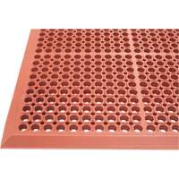 Tapis de s&eacute;rie Competitor, &agrave; fentes, 3' x 5' x 7/8", Orange, Caoutchouc naturel Pathway Supply LP