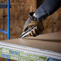 Knife with Auto-Lock, 18 mm, Carbon Steel, Heavy-Duty, Aluminum Handle Pathway Supply LP