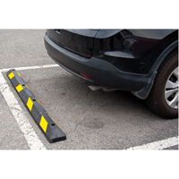Butoir pour espace de stationnement, Caoutchouc, 6' l, Noir/Jaune Pathway Supply LP