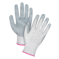 Gants haute performance r&eacute;sistants &agrave; la coupe, Taille 5/2T-petit, Calibre 13, Rev&ecirc;tement Nitrile, Enveloppe en PEHP, ANSI/ISEA 105 niveau 4/EN 388 niveau 5 Pathway Supply LP
