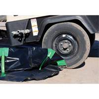 Ultra-Containment Berm&reg;, 179 US gal. Capacity, 4' W x 6' L x 12" H, Stake Wall Pathway Supply LP