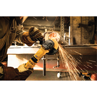 Meuleuse &agrave; angle avec interrupteur &agrave; g&acirc;chette, 6", 120 V, 13 A, 9000 Tr/min Pathway Supply LP